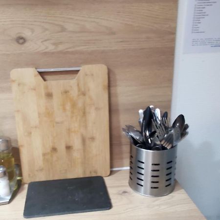 Agreable Et Fonctionnel 2 Pieces Appartement Denain Buitenkant foto